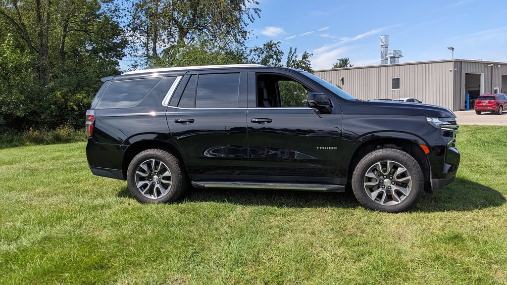 Used 2023 Chevrolet Tahoe LT w/ LT Signature Package AWD/4WD image 2