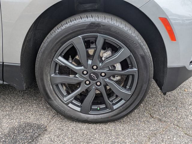 Used 2023 Chevrolet Equinox RS w/ RS Leather Package image 12