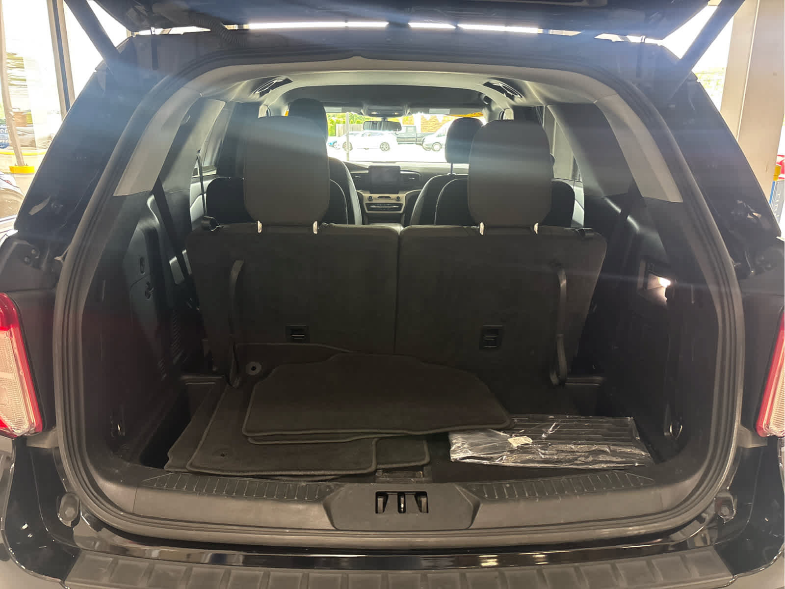 Certified 2022 Ford Explorer XLT AWD/4WD image 7