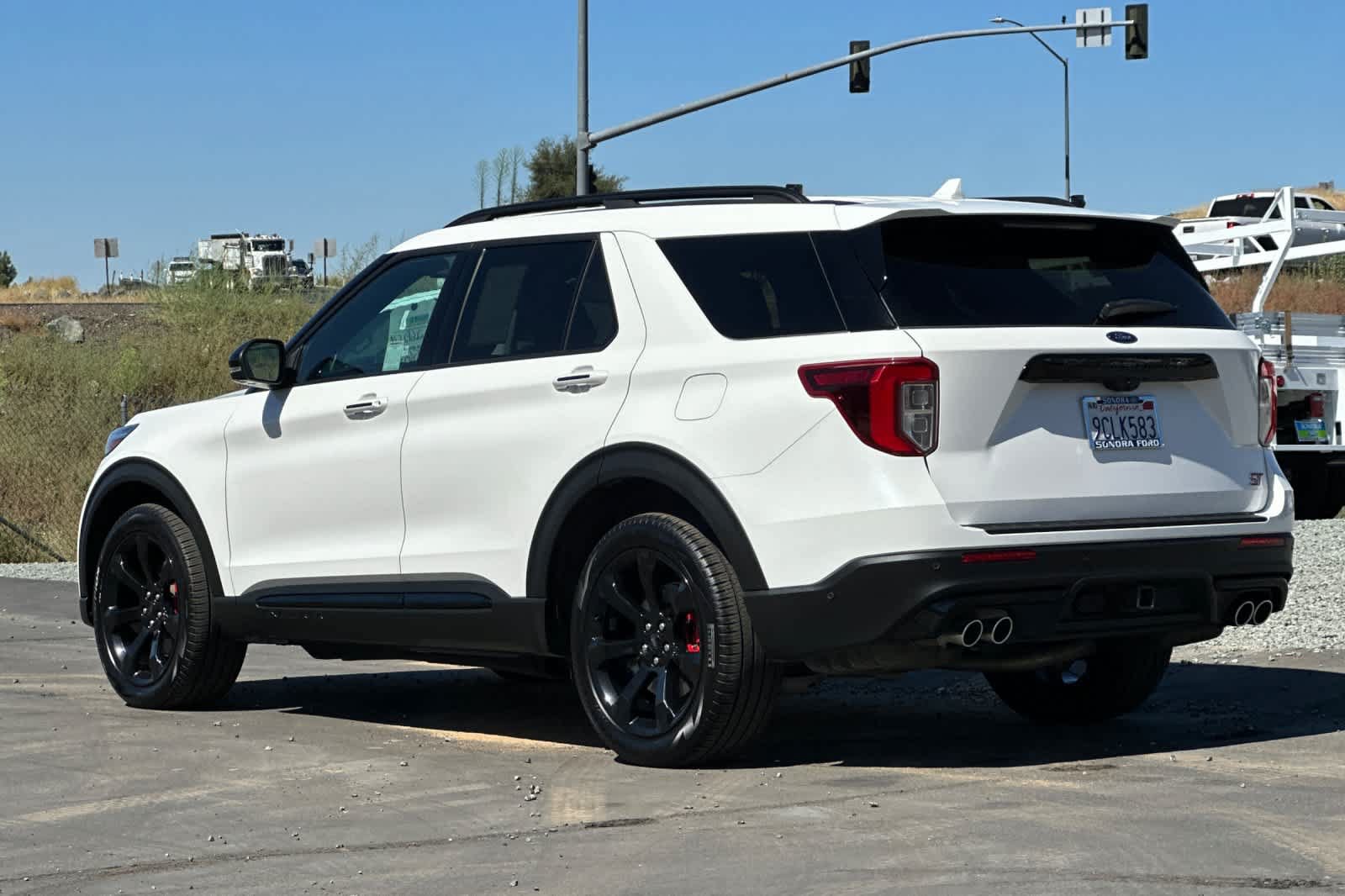Certified 2022 Ford Explorer ST w/ Equipment Group 401A AWD/4WD image 6