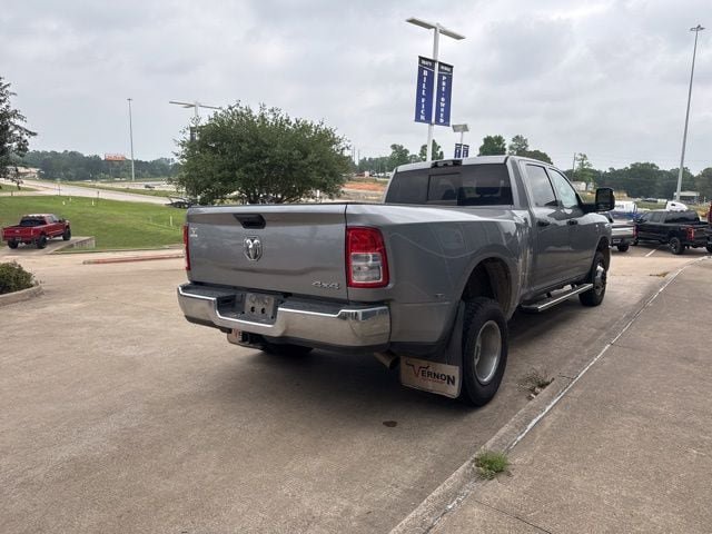 Used 2024 RAM 3500 Tradesman w/ Chrome Appearance Group AWD/4WD image 8