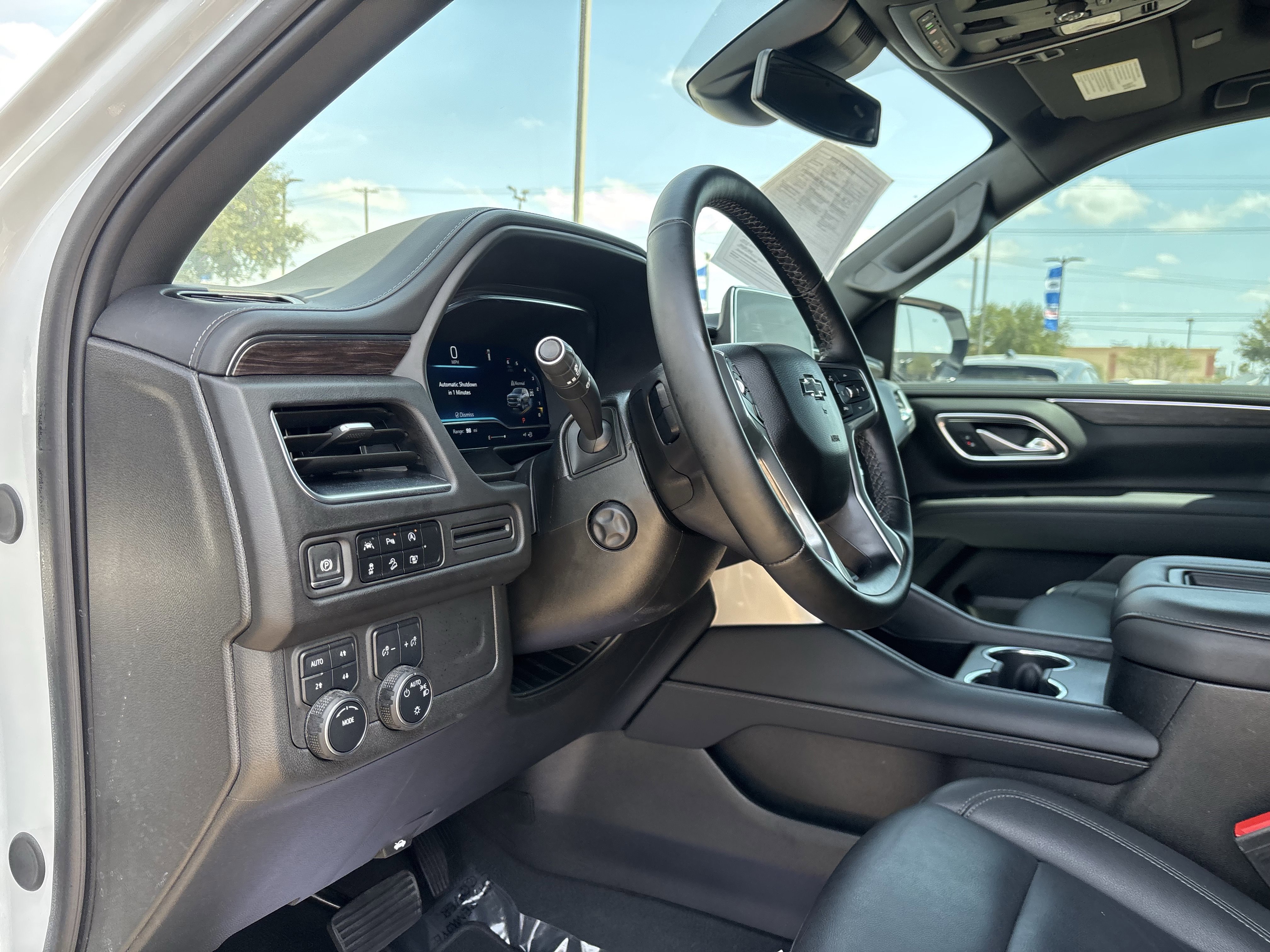 Used 2024 Chevrolet Tahoe Z71 w/ Luxury Package image 13