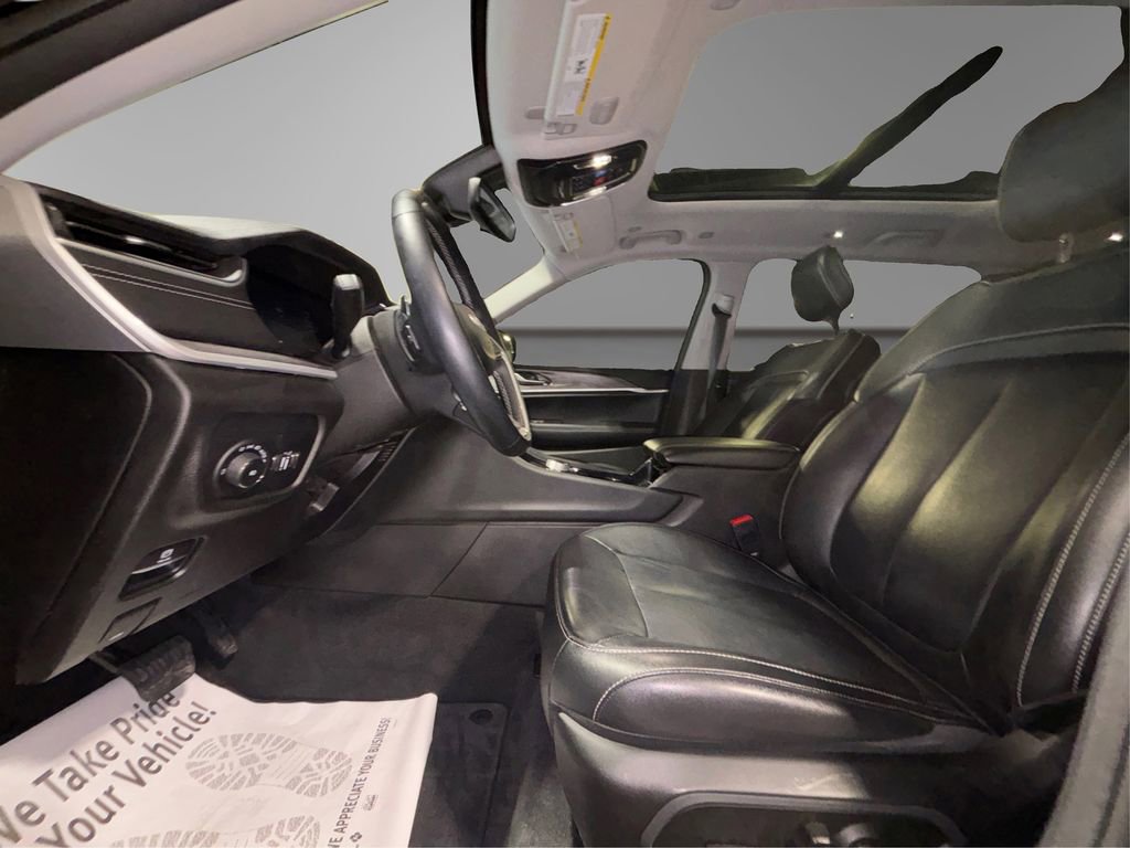 Used 2021 Jeep Grand Cherokee L Limited AWD/4WD image 9