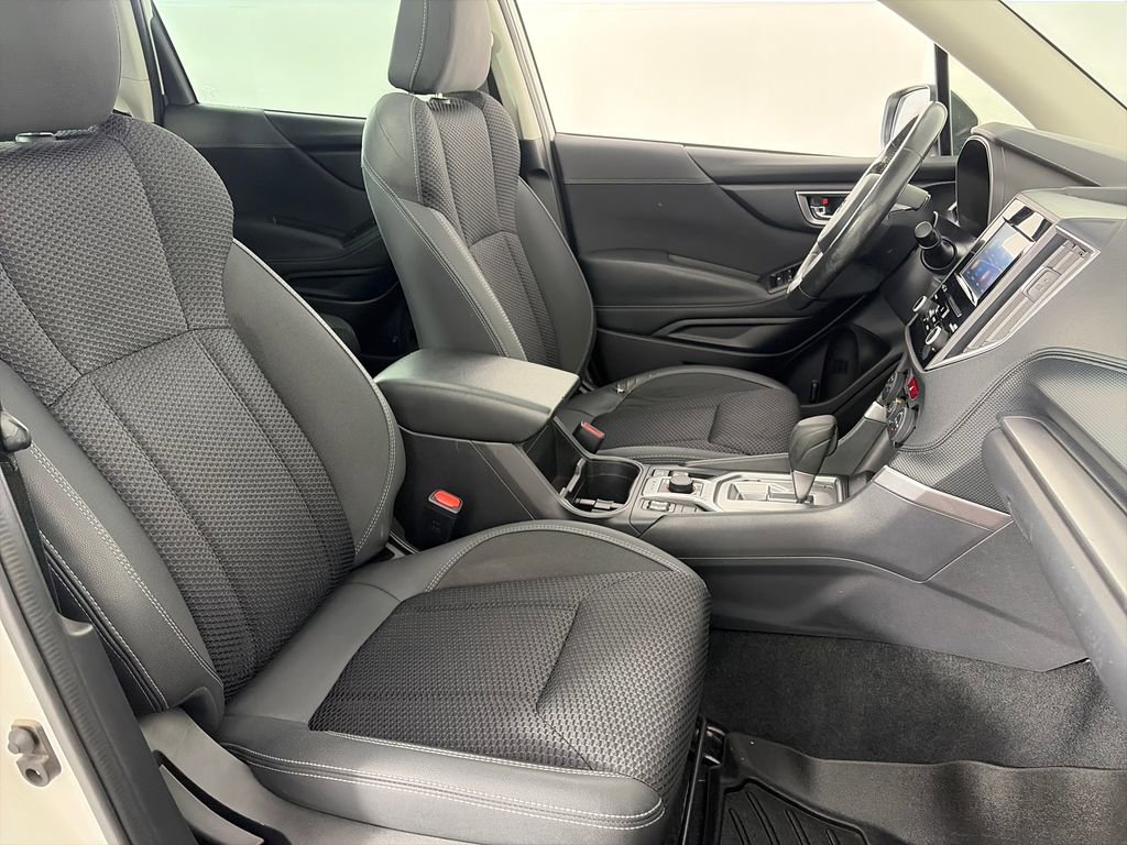 Used 2023 Subaru Forester Premium AWD/4WD image 30