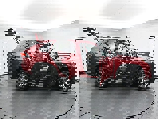 Used 2024 Toyota RAV4 XLE AWD/4WD image 38