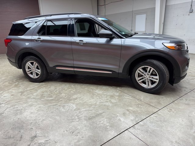 Certified 2022 Ford Explorer XLT image 6