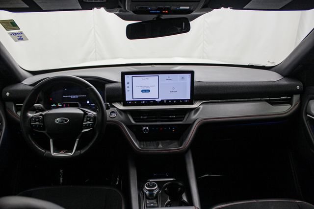 Certified 2025 Ford Explorer ST AWD/4WD image 19