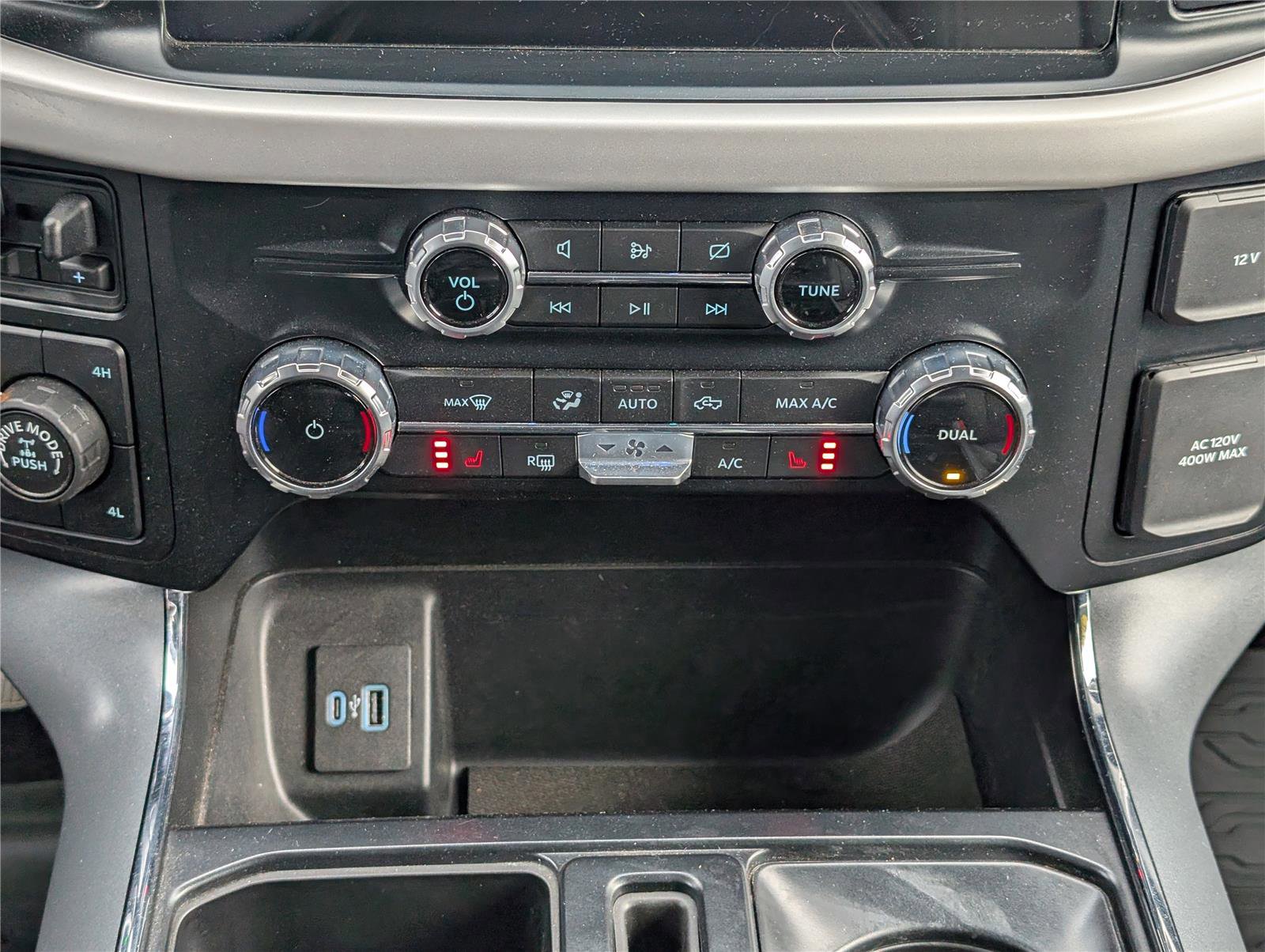 Certified 2022 Ford F150 XLT w/ Equipment Group 302A High image 25