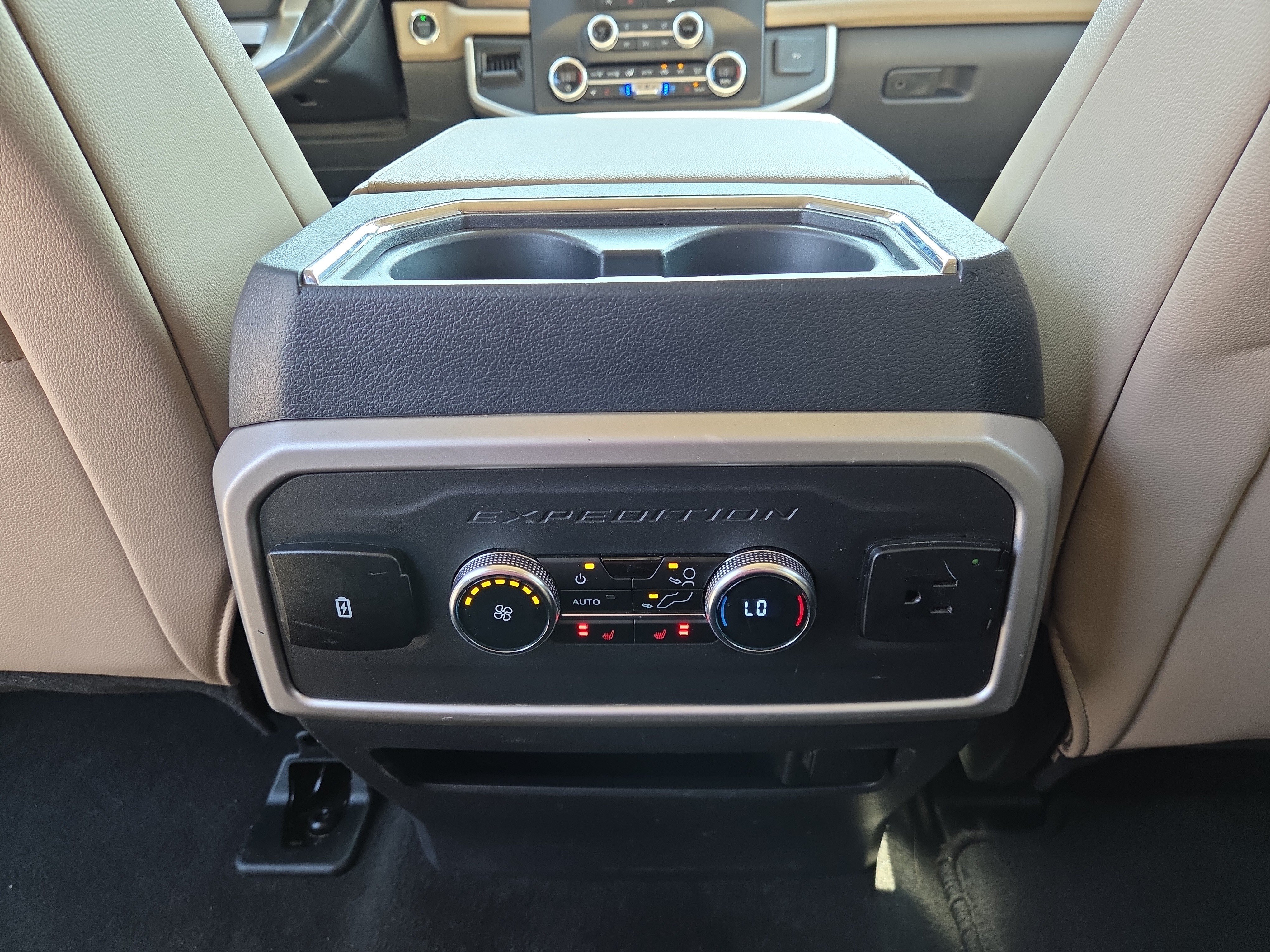 Certified 2024 Ford Expedition Limited RWD image 13