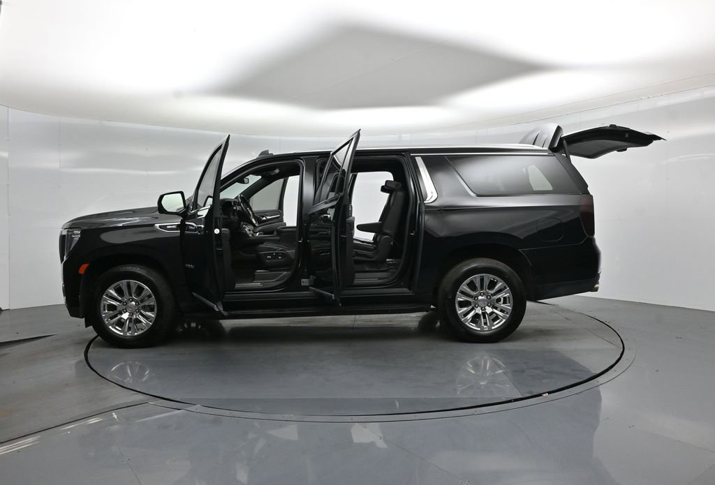 Used 2021 GMC Yukon XL Denali AWD/4WD image 35