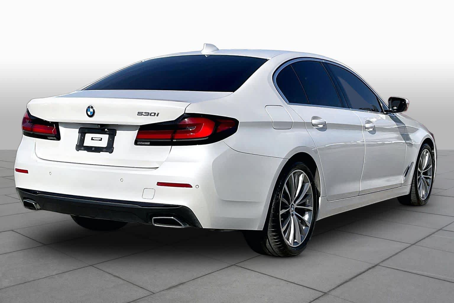 Used 2022 BMW 530i w/ Executive Package RWD image 12