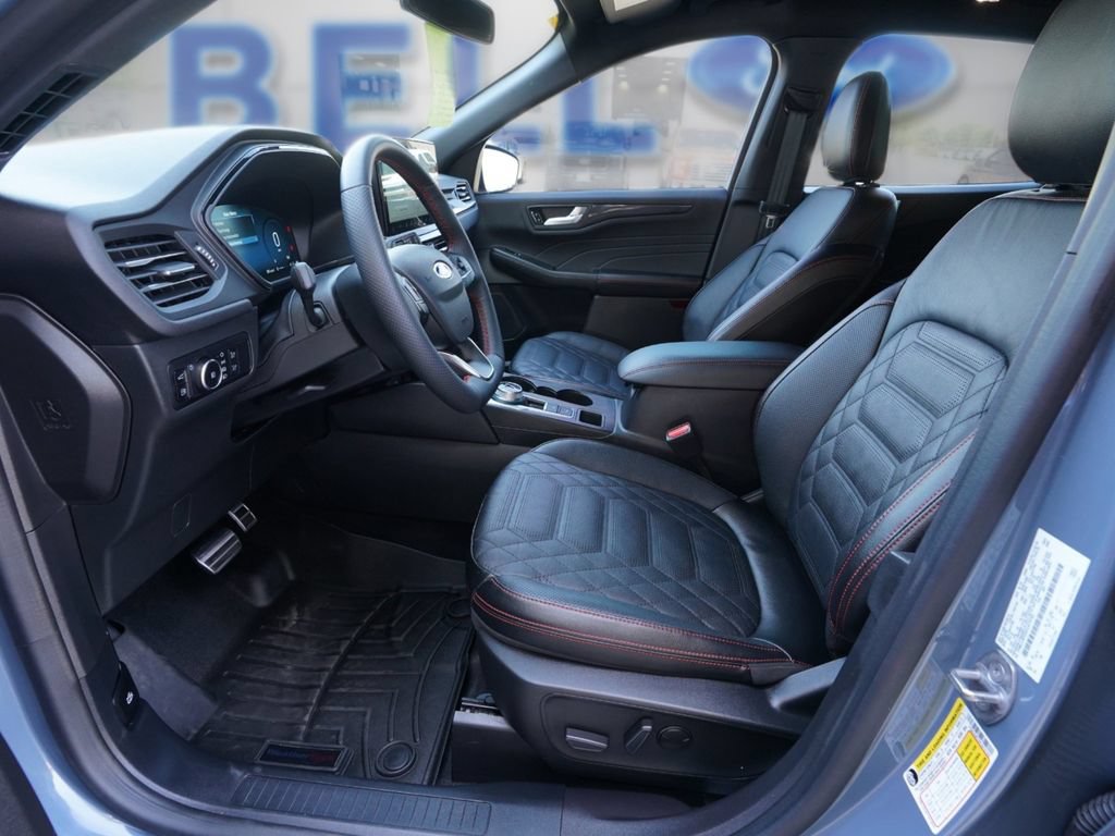 Certified 2023 Ford Escape ST-Line Elite w/ Premium Technology Package AWD/4WD image 13