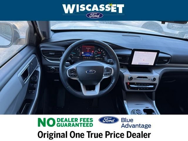 Certified 2022 Ford Explorer XLT w/ Equipment Group 202A image 9
