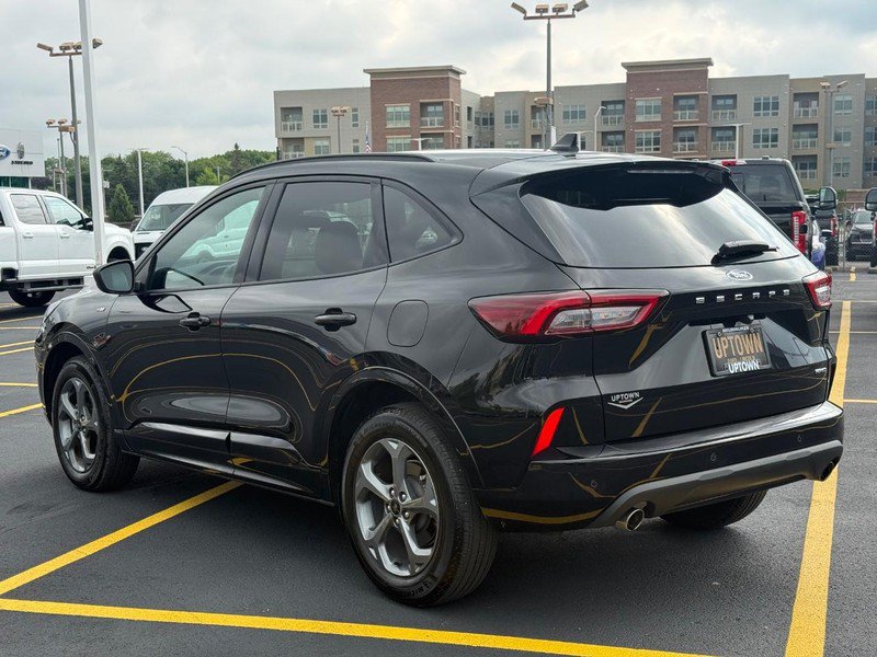 Certified 2023 Ford Escape ST-Line w/ Tech Pack #1 AWD/4WD image 8
