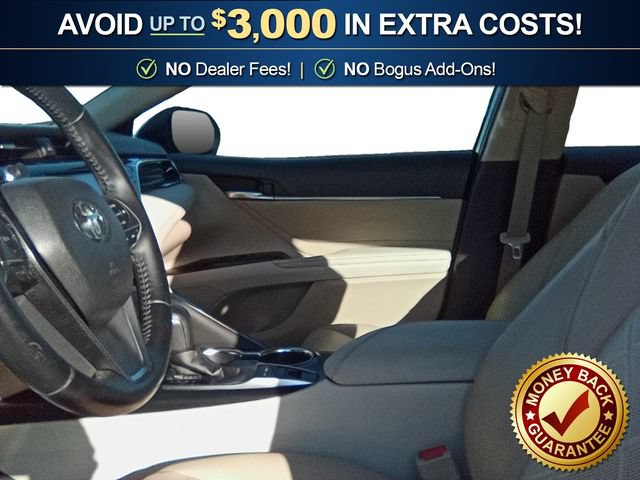 Used 2018 Toyota Camry XLE FWD image 14