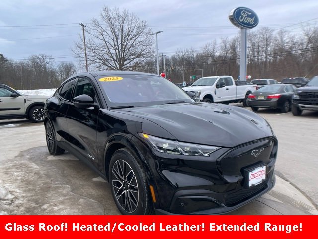 Certified 2025 Ford Mustang Mach-E Premium image 6