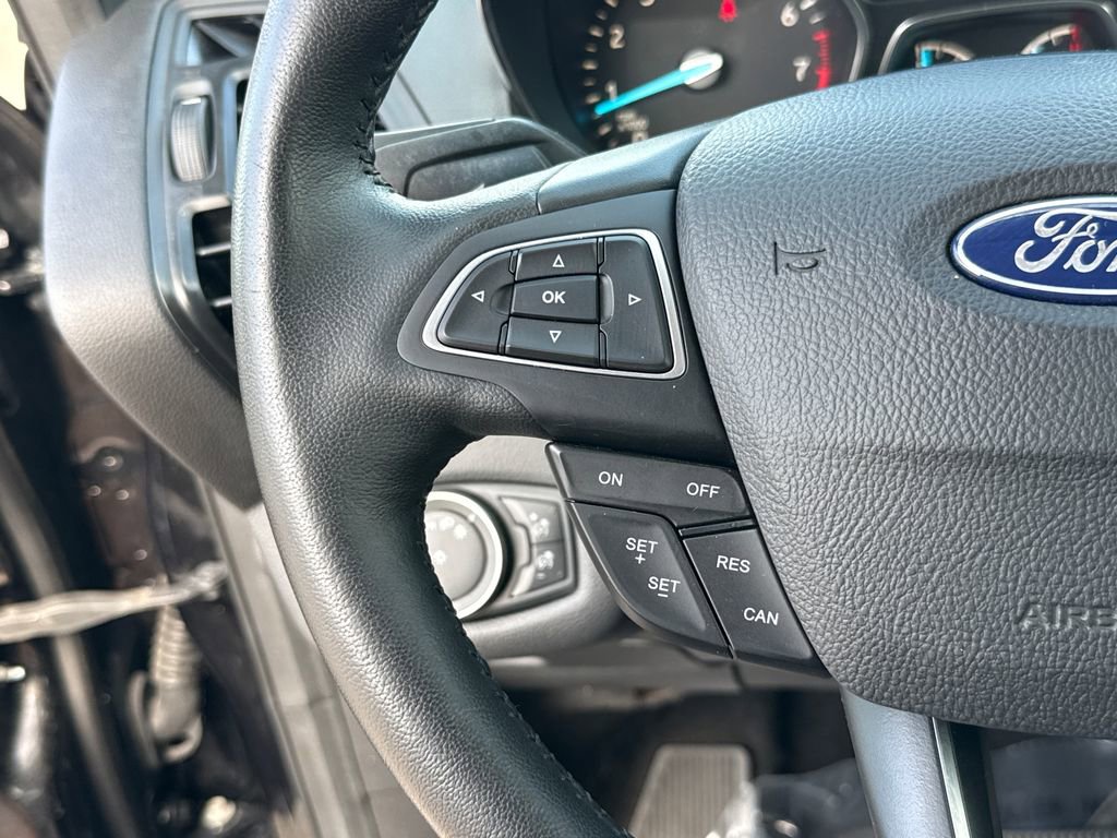 Certified 2019 Ford Escape SEL FWD image 15