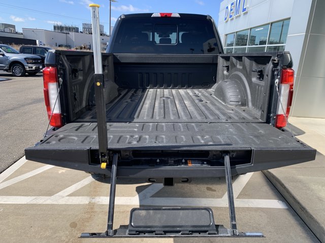 Certified 2019 Ford F350 Lariat w/ Lariat Ultimate Package image 10