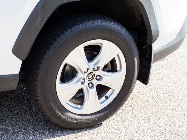 Used 2021 Toyota RAV4 XLE w/ Convenience Package AWD/4WD image 6