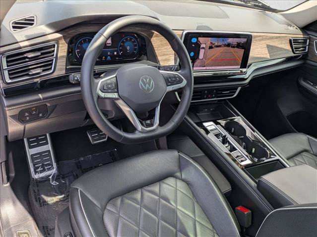 Used 2024 Volkswagen Atlas SEL Premium R-Line AWD/4WD image 10