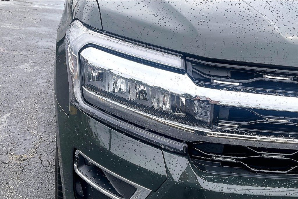 Certified 2023 Ford Expedition Limited AWD/4WD image 29