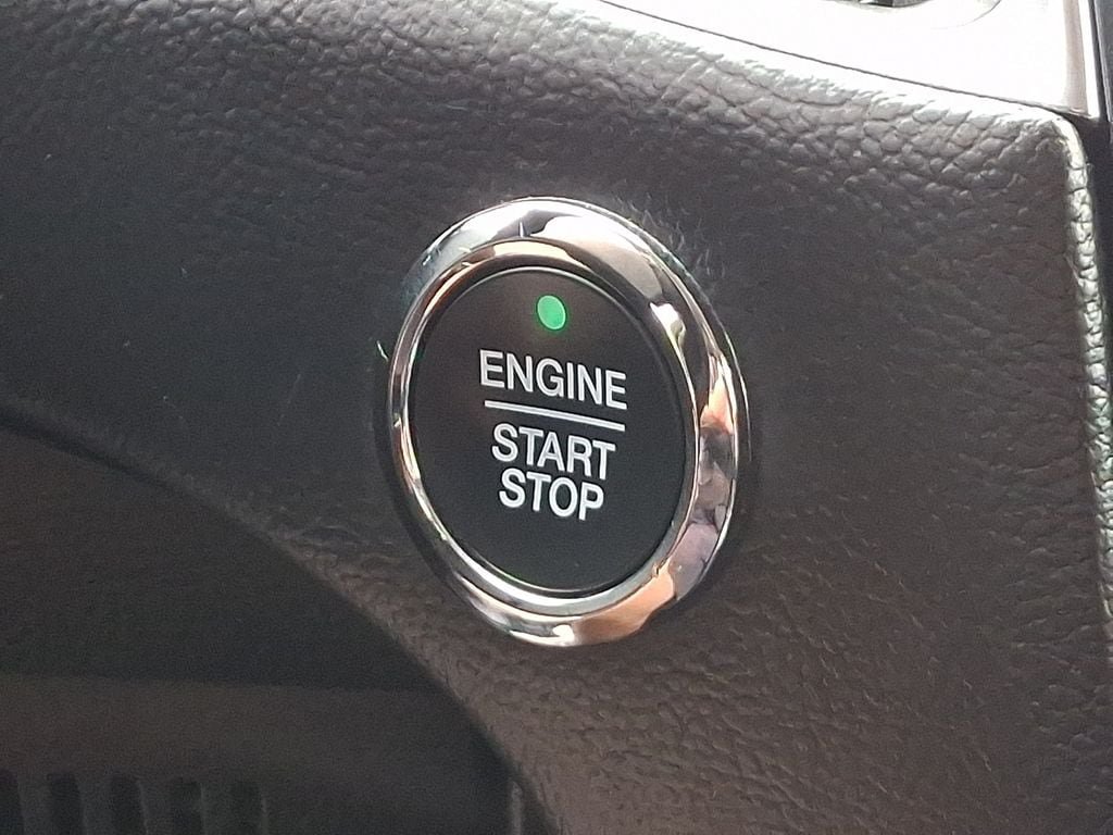Certified 2023 Ford Edge Titanium AWD/4WD image 27