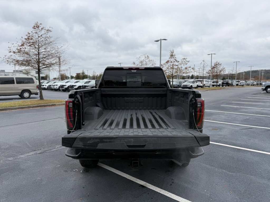 Used 2025 GMC Sierra 2500 AT4 w/ AT4 Preferred Package image 7