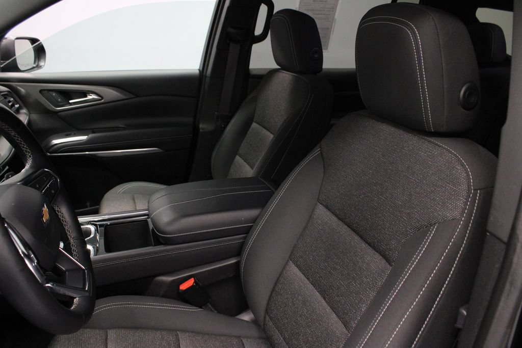 Used 2025 Chevrolet Traverse LT AWD/4WD image 26