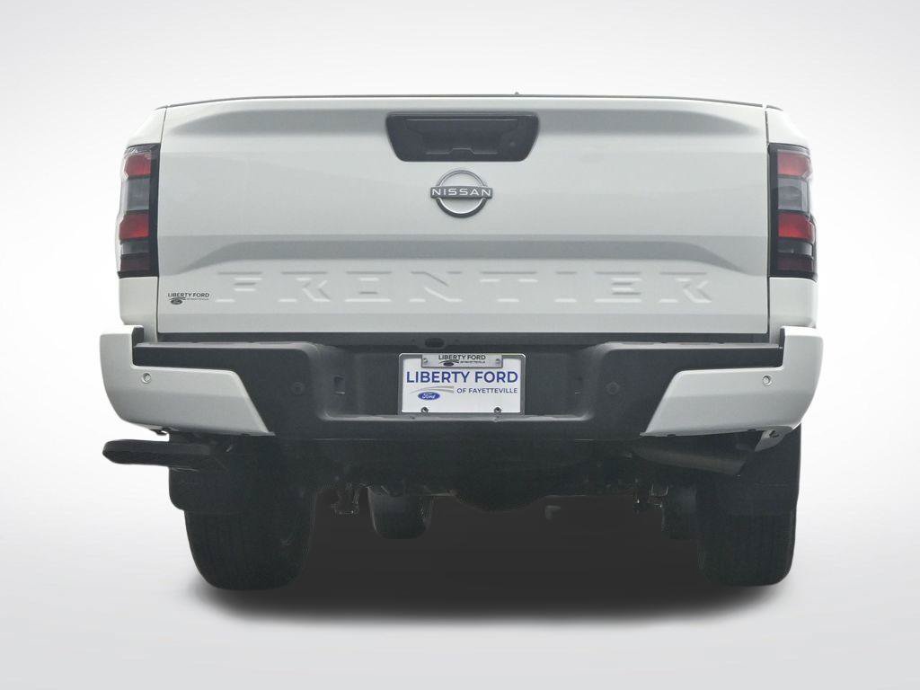Used 2025 Nissan Frontier SV RWD image 50