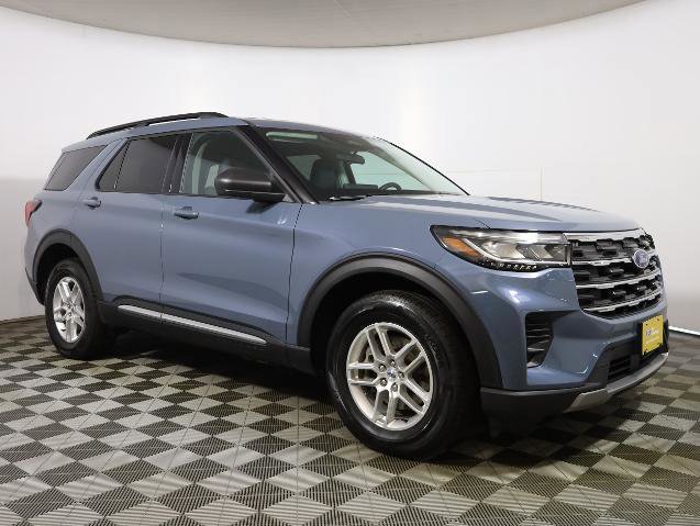 Certified 2025 Ford Explorer Active image 5