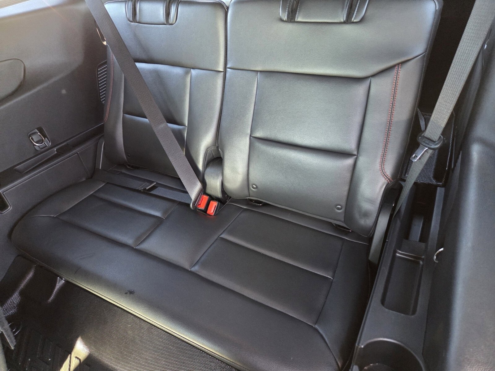 Certified 2022 Ford Explorer ST-Line w/ Class IV Trailer Tow Package image 12