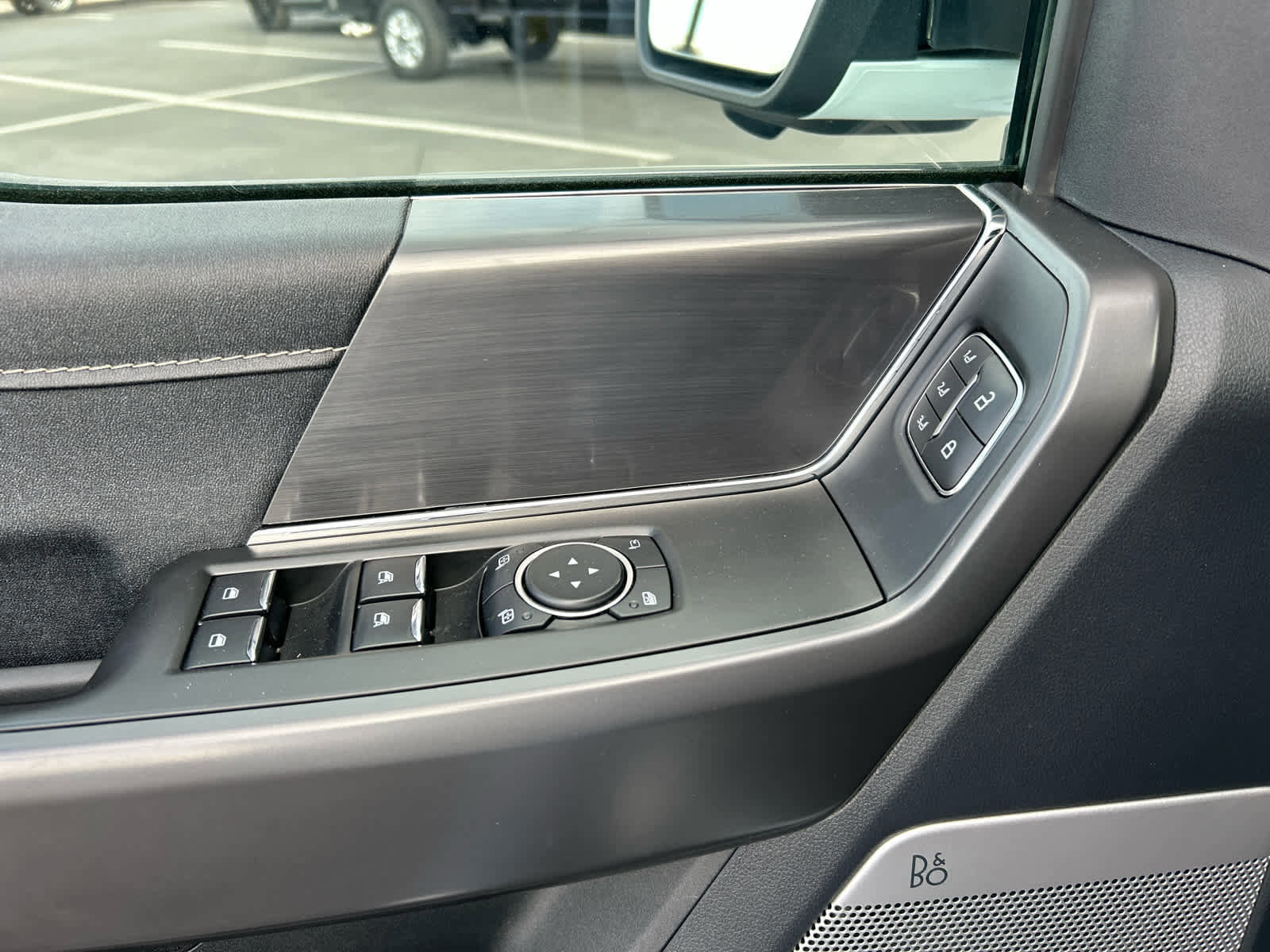 Certified 2025 Ford F150 Lariat image 27