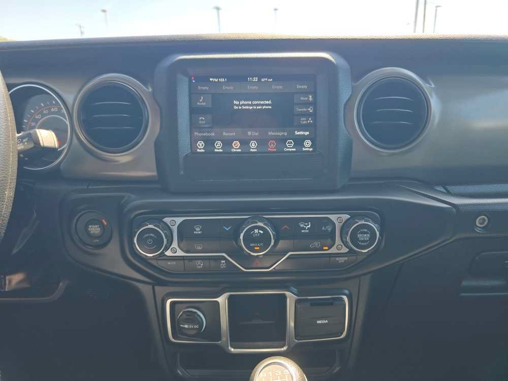 Used 2022 Jeep Wrangler Unlimited Sport AWD/4WD image 12
