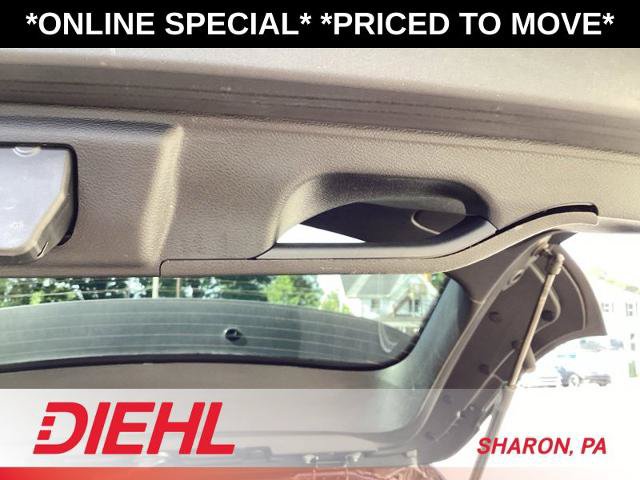 Used 2020 Jeep Cherokee Latitude Plus AWD/4WD image 16