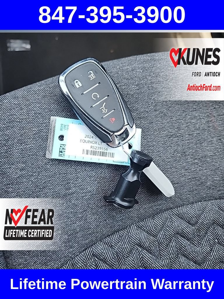 Used 2024 Chevrolet Equinox LT AWD/4WD image 16