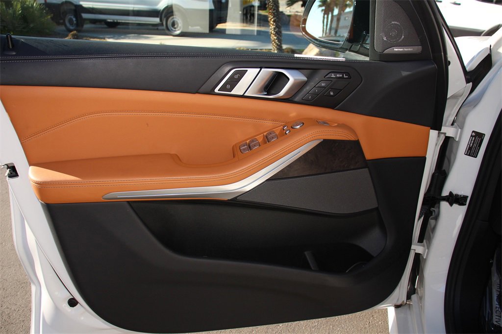 Used 2023 BMW X7 xDrive40i w/ M Sport Package image 22