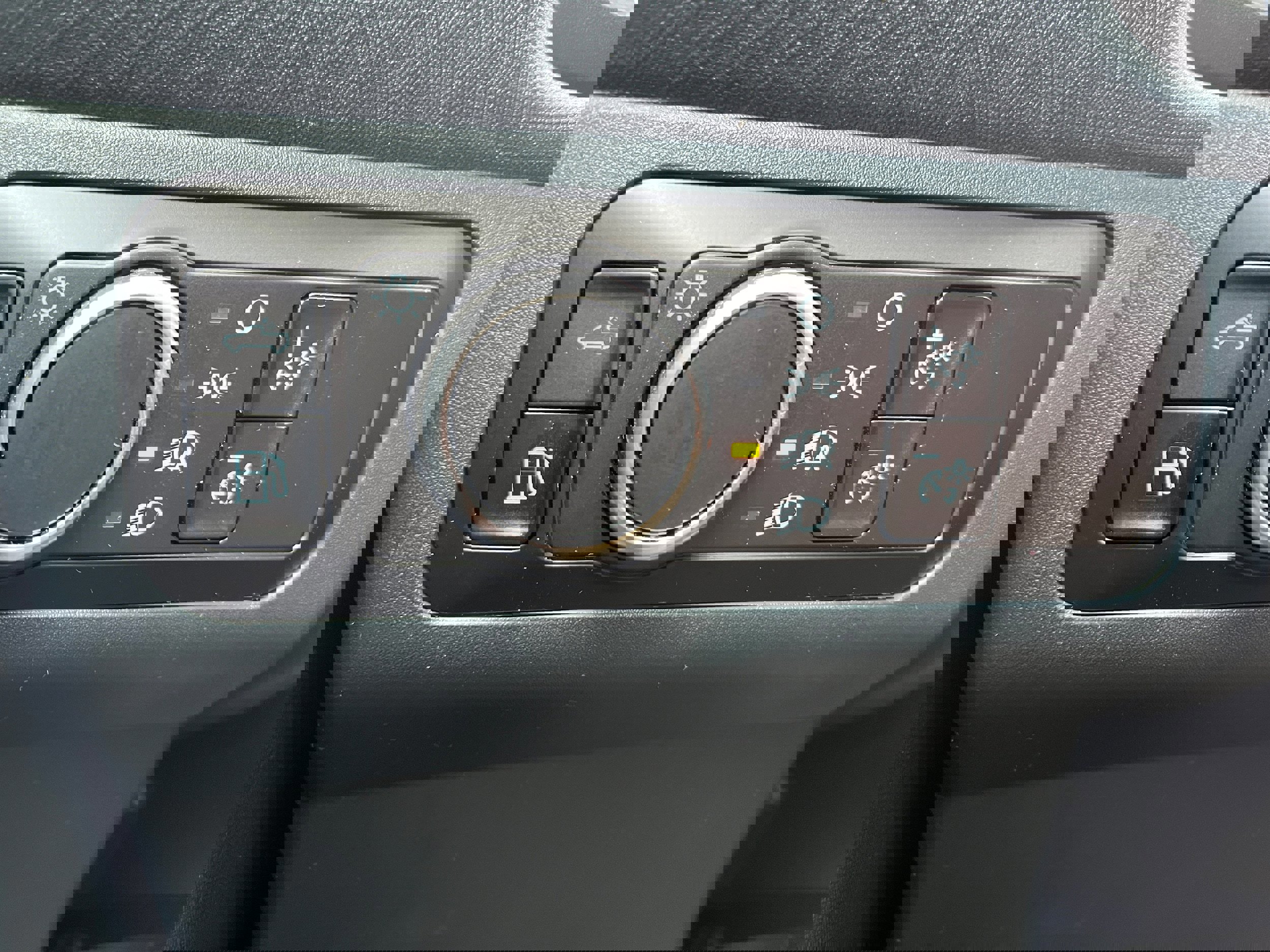 Certified 2023 Ford Maverick Lariat w/ Lariat Luxury Package image 21