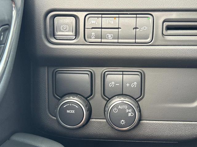 Used 2022 Chevrolet Tahoe RST w/ Luxury Package image 23