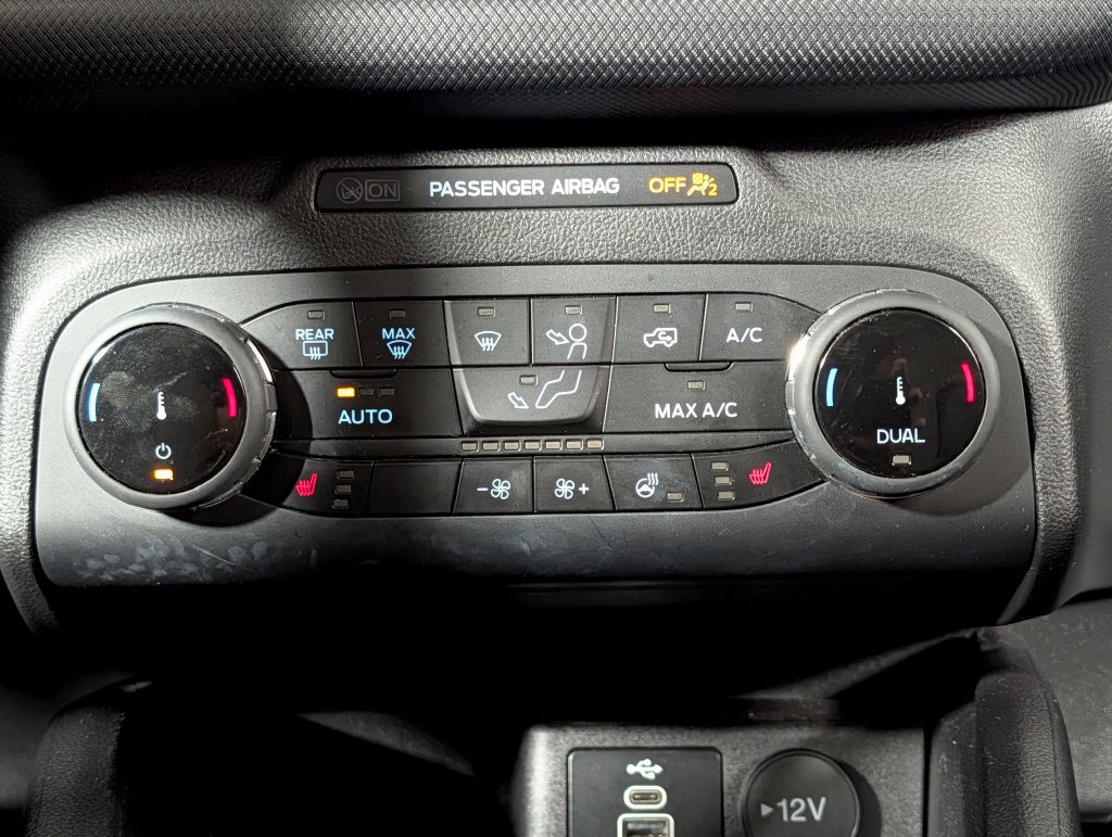 Certified 2024 Ford Bronco Sport Outer Banks w/ Tech Package AWD/4WD image 16