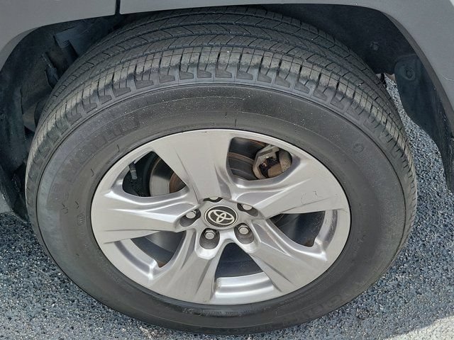 Used 2023 Toyota RAV4 XLE w/ Convenience Package FWD image 9