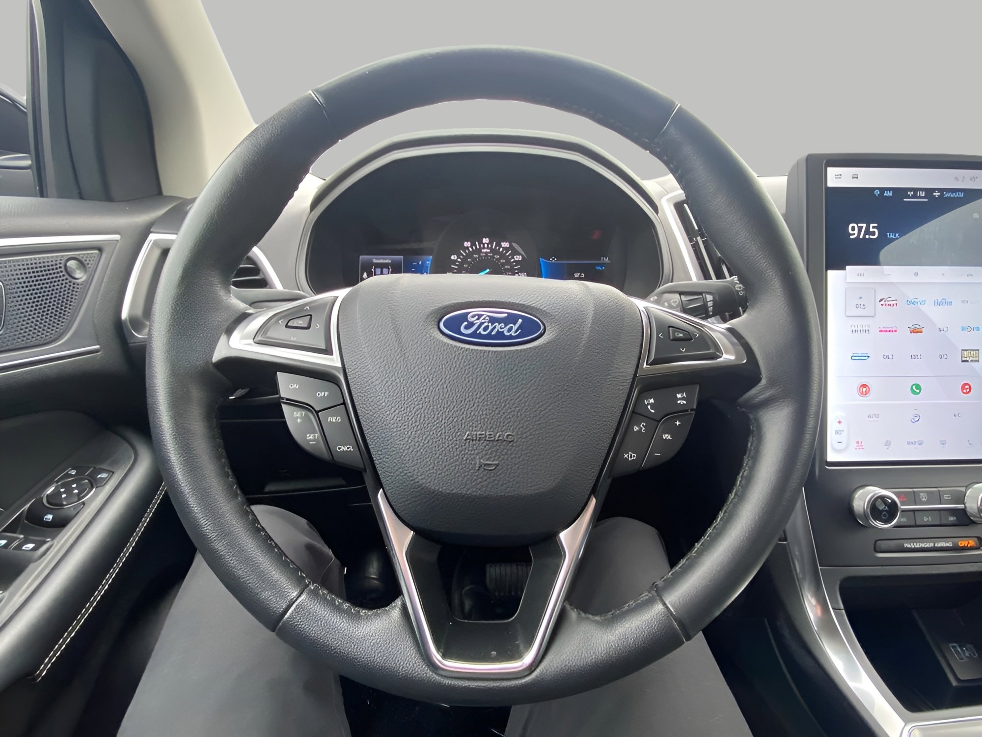 Certified 2024 Ford Edge Titanium AWD/4WD image 12