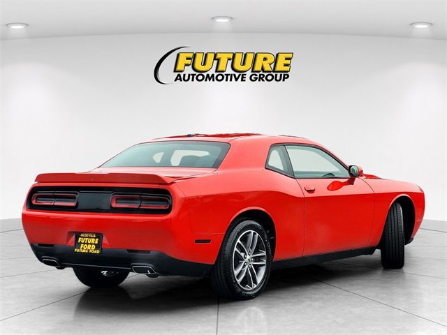 Used 2019 Dodge Challenger SXT w/ Cold Weather Group image 5