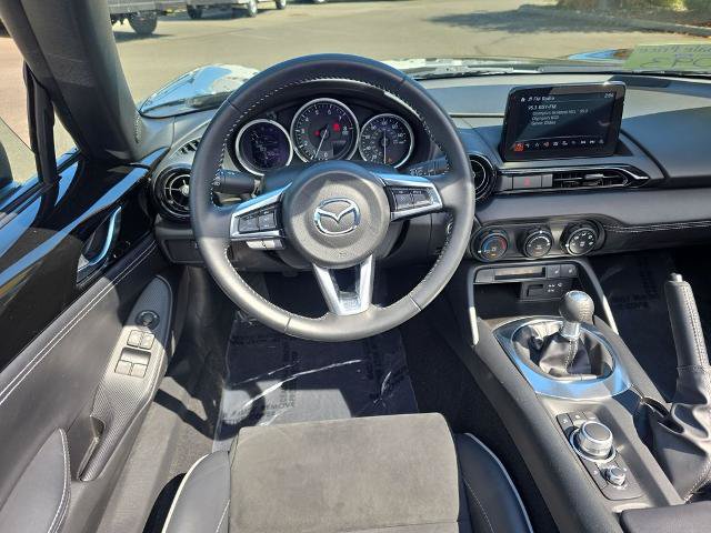 Used 2023 MAZDA MX-5 Miata Club w/ Brembo/BBS Recaro Package RWD image 17