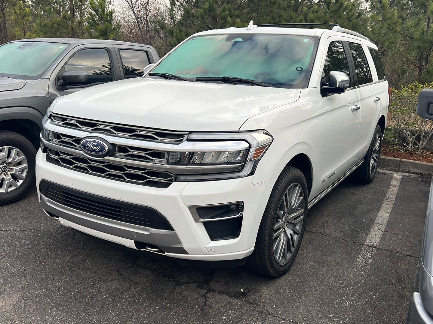 Certified 2023 Ford Expedition Platinum image 2