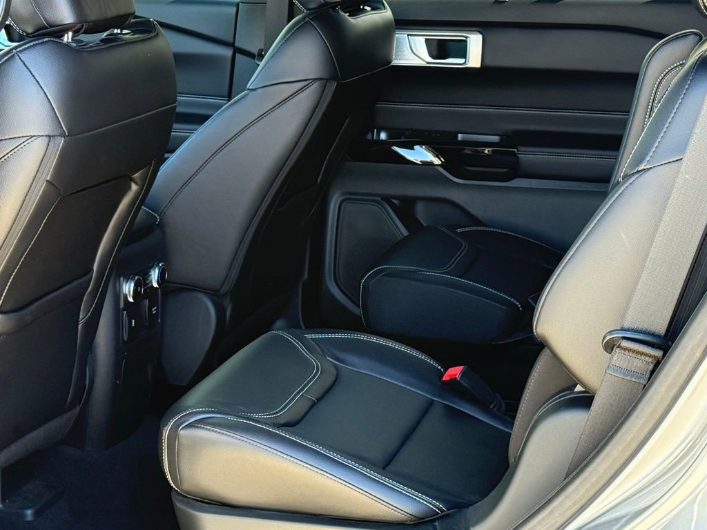 Certified 2024 Ford Explorer ST w/ Equipment Group 401A image 8