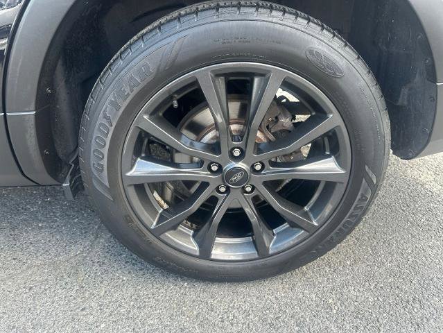 Certified 2018 Ford Explorer XLT w/ Equipment Group 202A AWD/4WD image 25