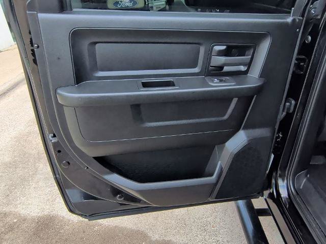 Used 2025 RAM 3500 Tradesman w/ Chrome Appearance Group AWD/4WD image 19