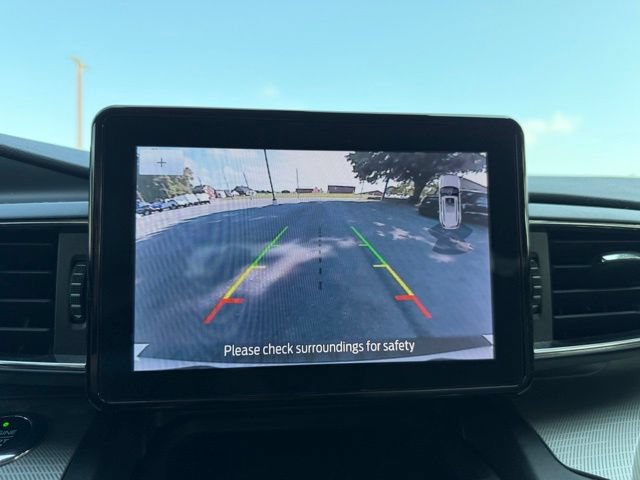 Certified 2020 Ford Explorer XLT w/ Equipment Group 202A AWD/4WD image 18