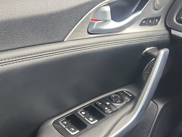 Used 2018 Kia Stinger GT2 RWD image 11