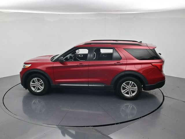 Certified 2023 Ford Explorer XLT RWD image 46